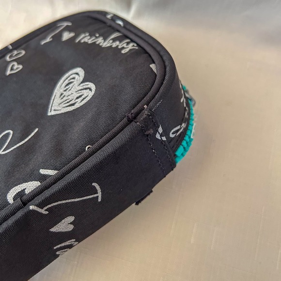 Kipling 50 Pens Case in Girl Doodle print Pencil or Cosmetic Case NWOT - Picture 8 of 8